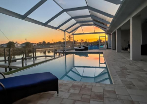 Infinity Oasis - Spectacular View 4-Bed Pool House